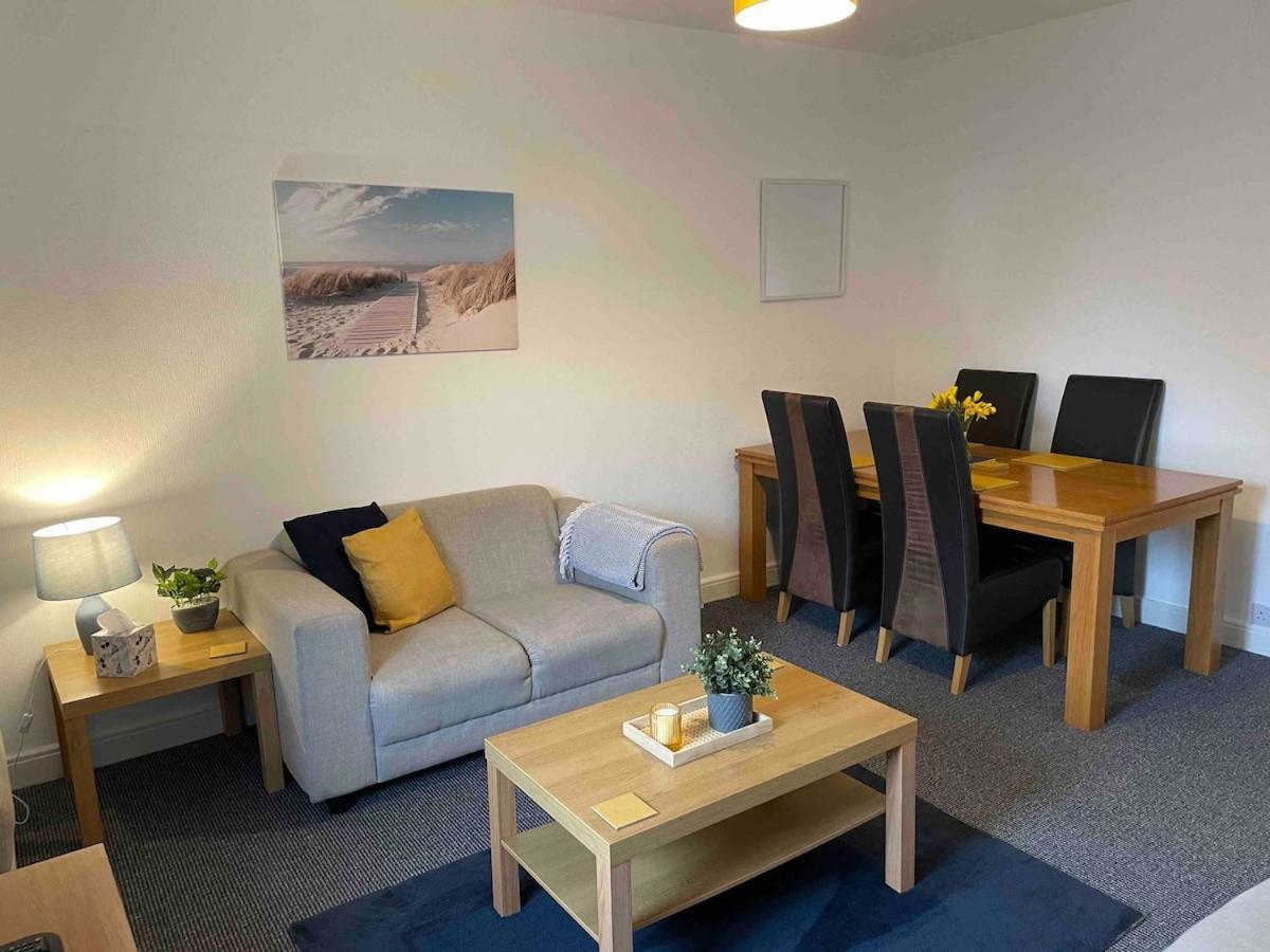 Montrose - Ground Floor 3-Bedroom Flat Angus Exterior foto